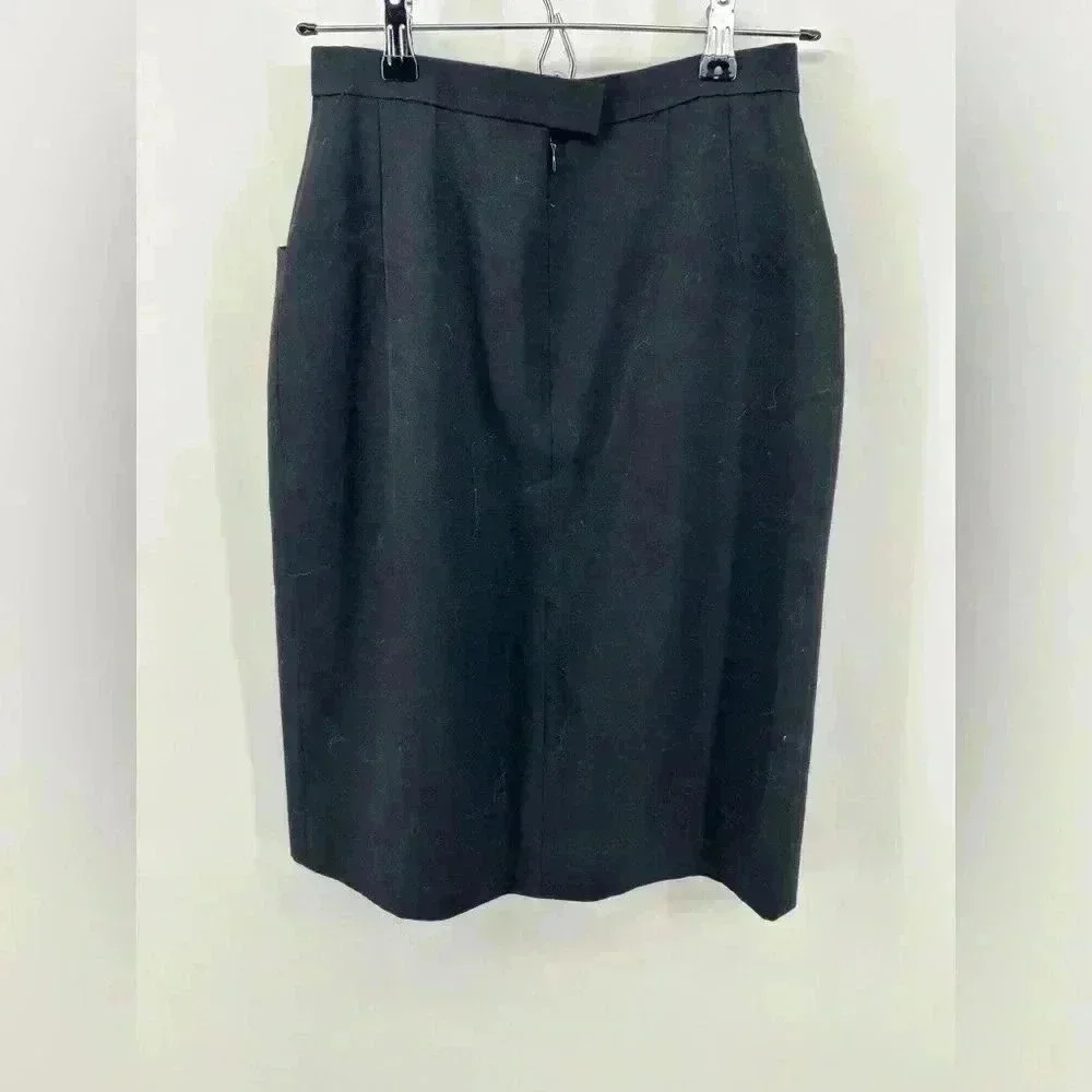 Chanel Vintage Collection 29 Knee-length Skirt Black Gold Signature Buttons